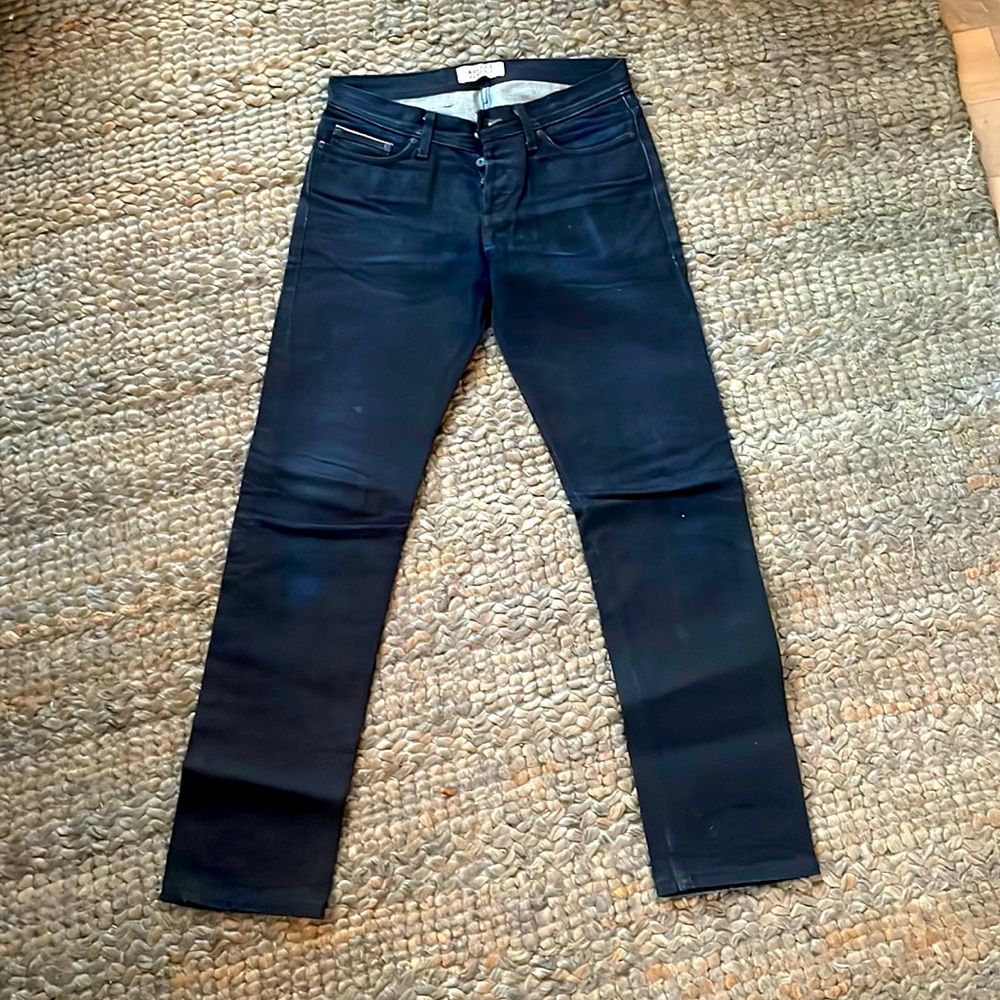 Naked and Famous skinny guy sumi ink 12 oz selvedge denim jean 32W X 32.75L